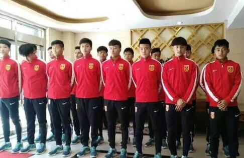 亚洲爱爱久久精品