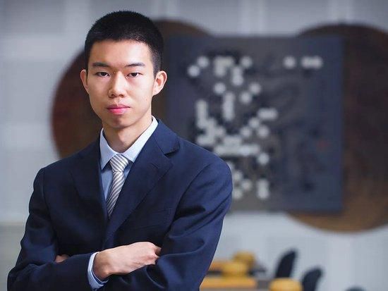 张筱雨水上阁楼
