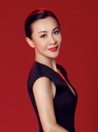 脱岳裙子从后面挺进去小说